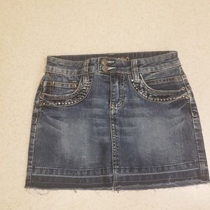Girls Jean Skort w/rhinestone trim